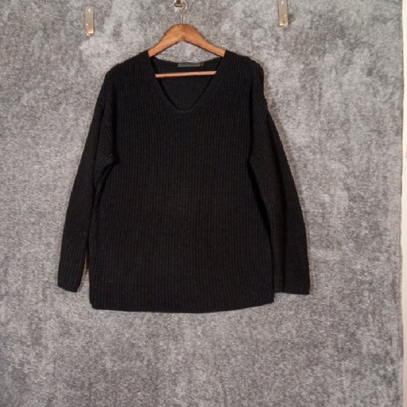 Jenni Kayne Sweaters - Jenni Kayne Black V-Neck Sweater Oversized Organic Cotton Fisherman Womens M